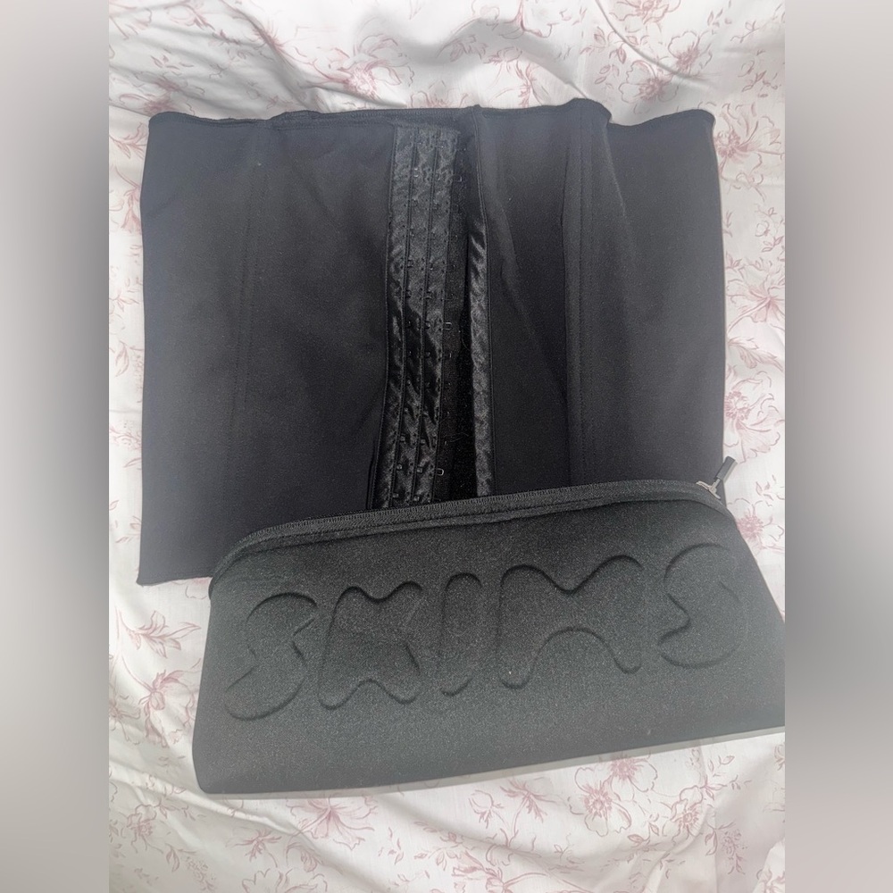 Skims waist trainer L/Xl